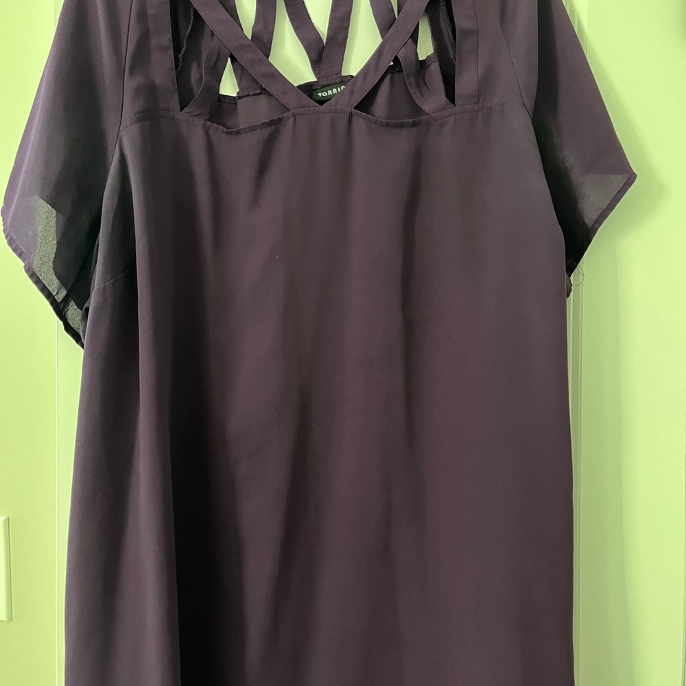 Torrid size 4 plum blouse.
